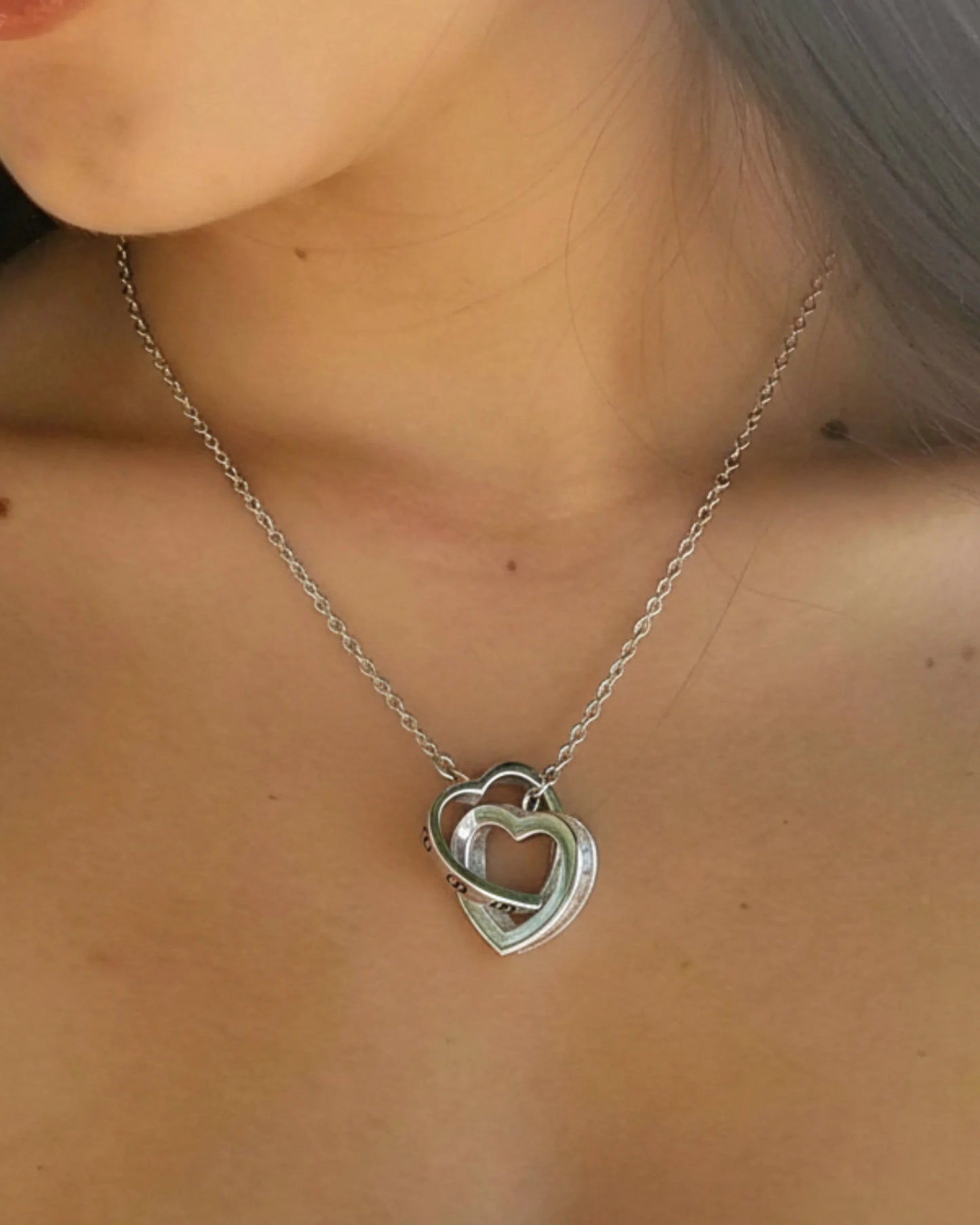 Bold Silver Link Necklace for a Modern and Fashionable Statement