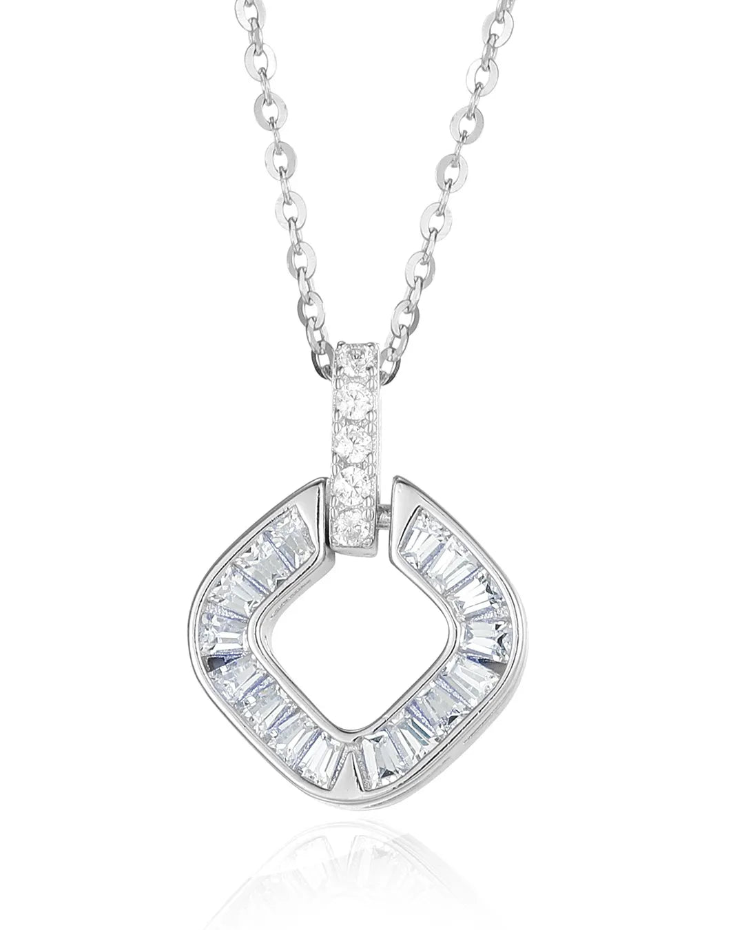 Luxurious Diamond Necklace Crafted for Timeless Elegance and Style