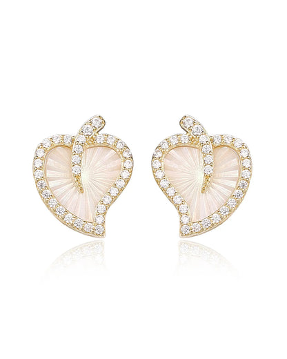 Stunning Gold Leaf Earrings Inspired by the Beauty of Nature