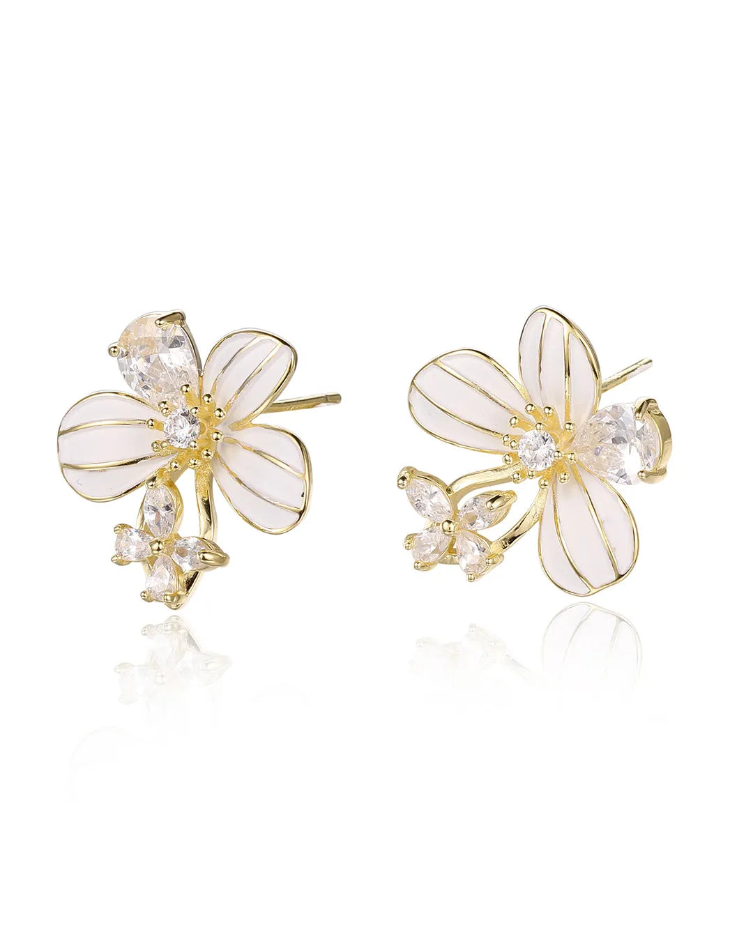 Delicate Flower Gold Stud Earrings for a Feminine and Elegant Look