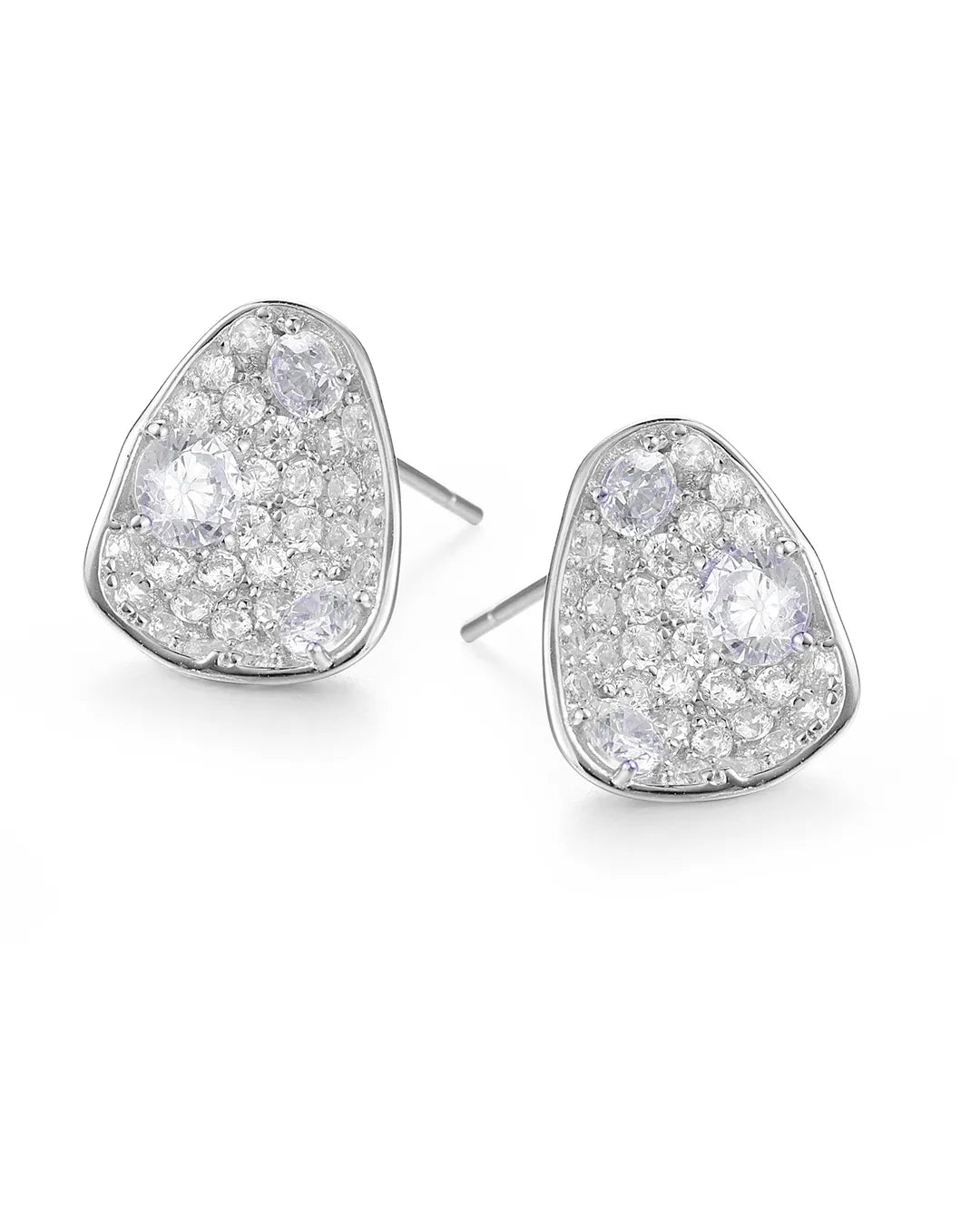 Romantic Diamond Heart Earrings Crafted for Maximum Brilliance