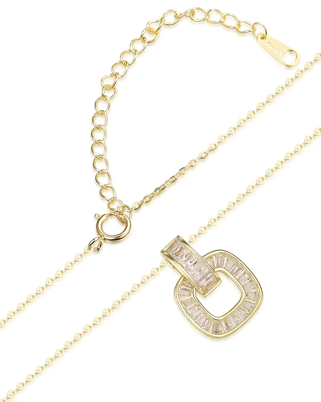 Elegant Gold Square Pendant Necklace for a Modern Minimalist Look