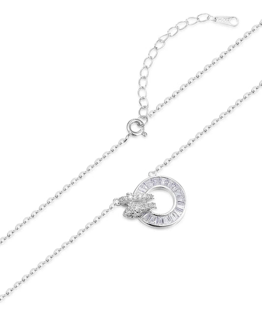 Timeless Silver Circle Necklace for a Clean and Sophisticated Look
