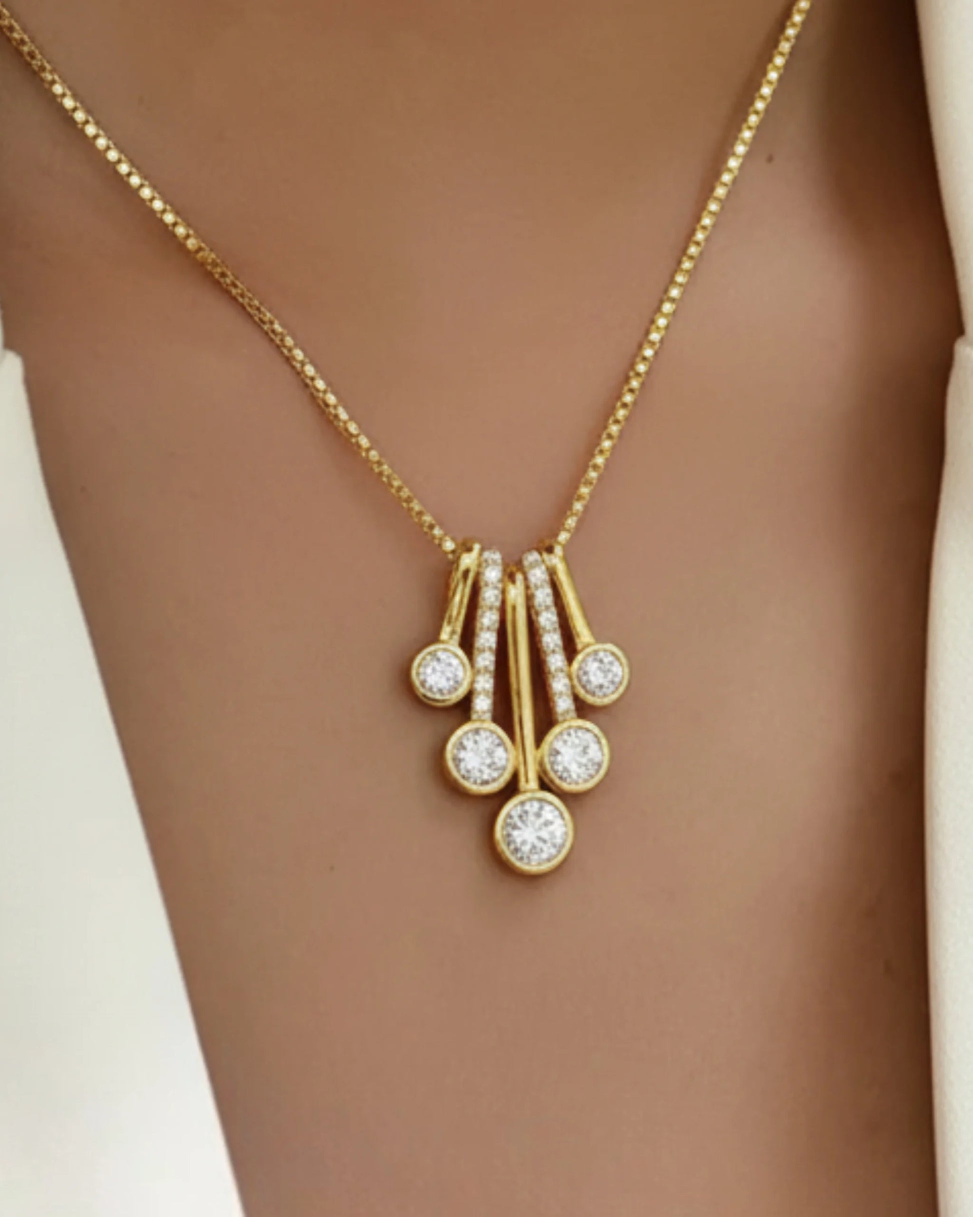 Luxurious Gold Diamond Necklace for Unmatched Brilliance and Style