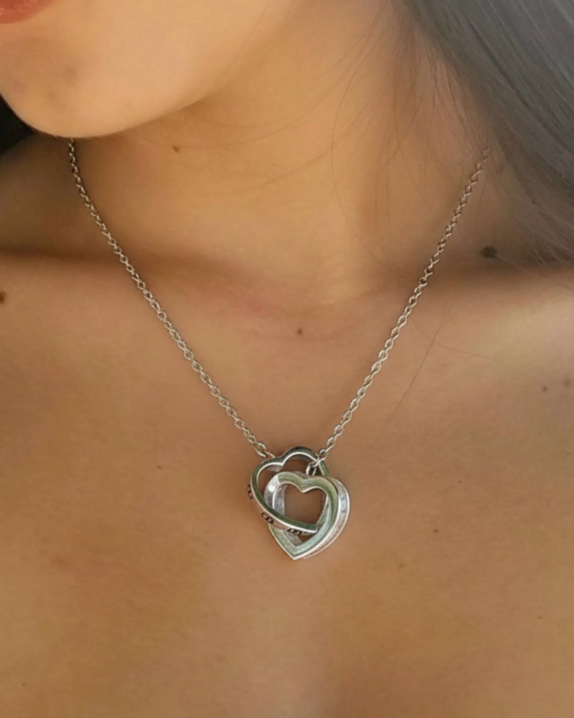 Bold Silver Link Necklace for a Modern and Fashionable Statement