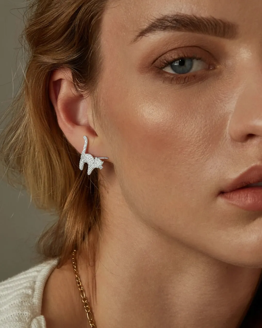 Luxury Cat Design Earrings